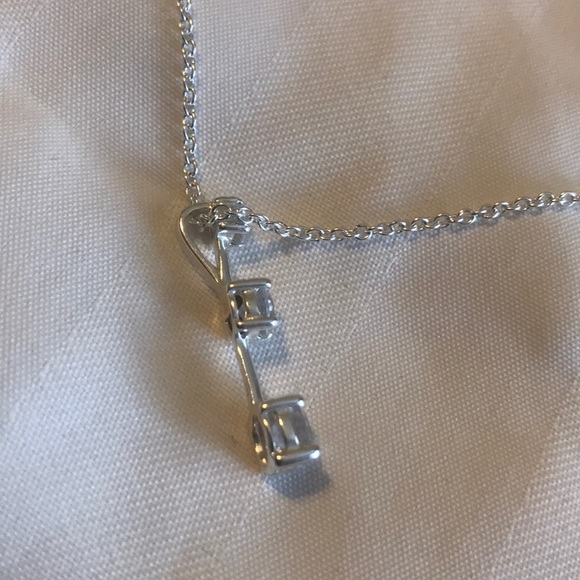 VINTAGE STERLING SILVER CZ PENDANT NECKLACE - Picture 6 of 7